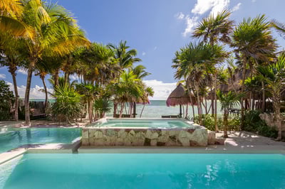 Luxury Villa Photo #6