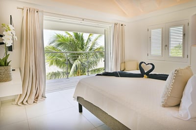 Luxury Villa Photo #43