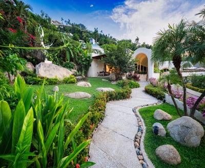 Luxury Villa Photo #28