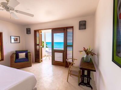Luxury Villa Photo #28