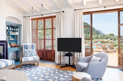 Luxury Villa Photo #17