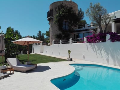 Luxury Villa Photo #7