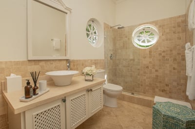Luxury Villa Photo #29