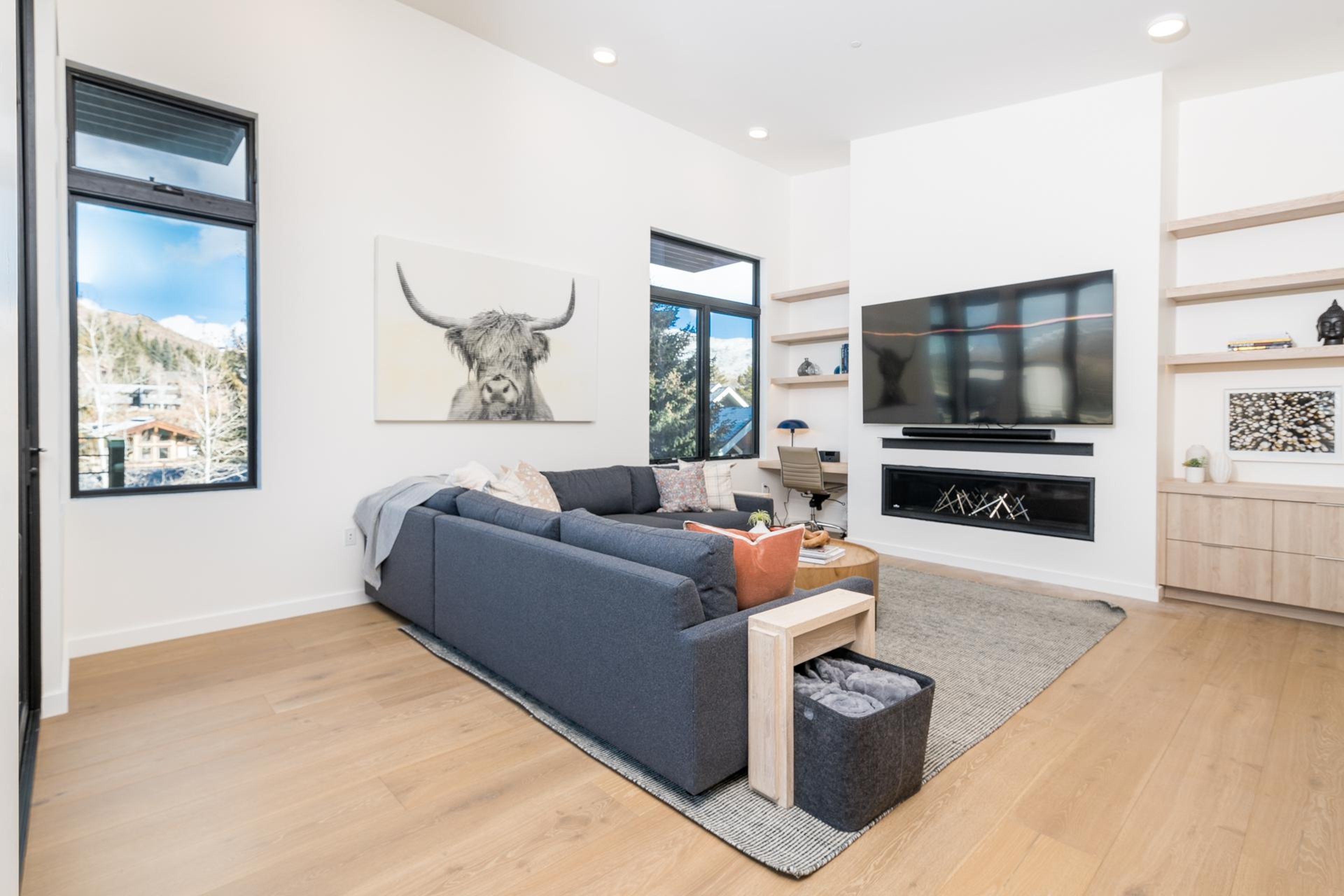 8th Street Luxury Townhome Unit 301 - 2