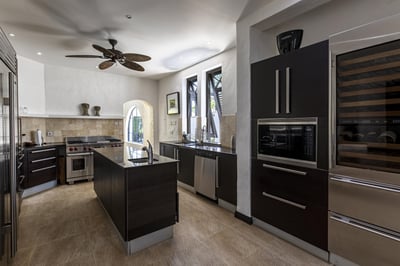 Luxury Villa Photo #12