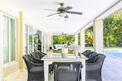 Luxury Villa Photo #8