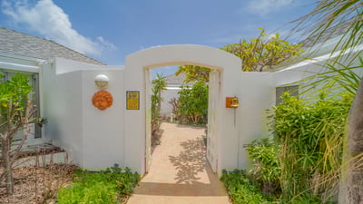 Luxury Villa Photo #14
