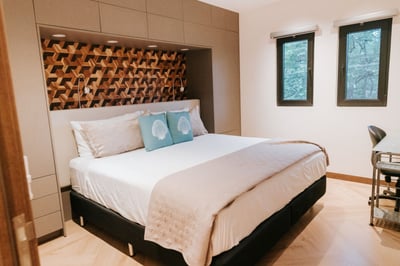 Luxury Villa Photo #46