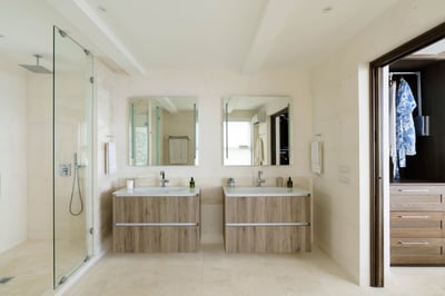 Luxury Villa Photo #39