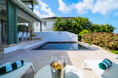Luxury Villa Photo #6