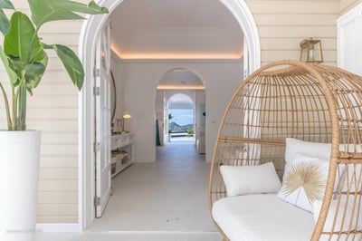 Luxury Villa Photo #19
