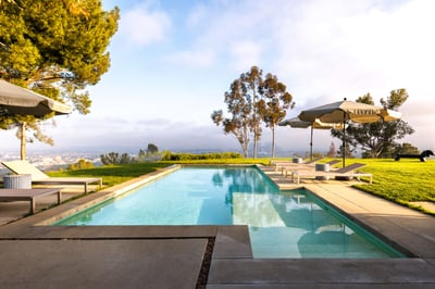Luxury Villa Photo #6