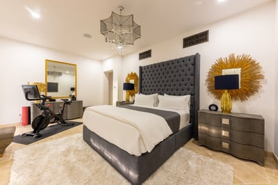 Luxury Villa Photo #51