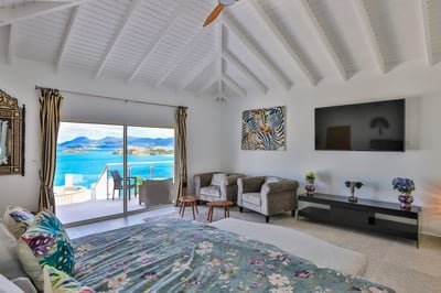 Luxury Villa Photo #42