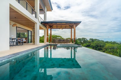 Luxury Villa Photo #8