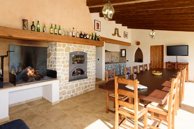Luxury Villa Photo #5