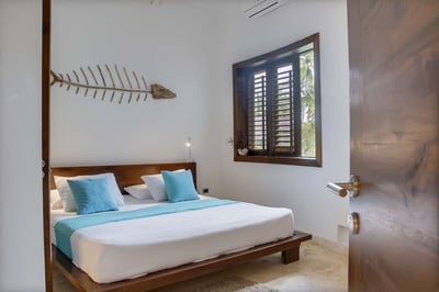 Luxury Villa Photo #42