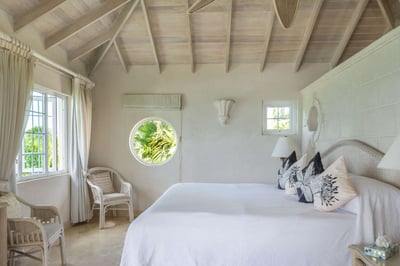 Luxury Villa Photo #20