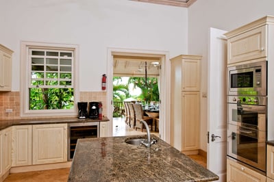 Luxury Villa Photo #10