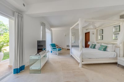 Luxury Villa Photo #54
