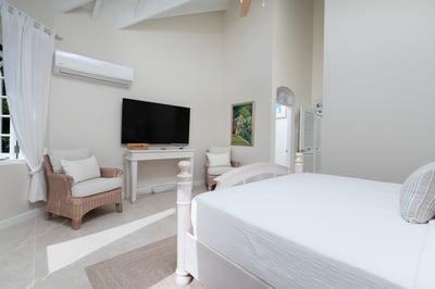 Luxury Villa Photo #50