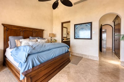 Luxury Villa Photo #53
