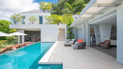 Luxury Villa Photo #4