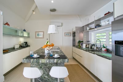 Luxury Villa Photo #16