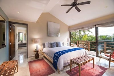 Luxury Villa Photo #11