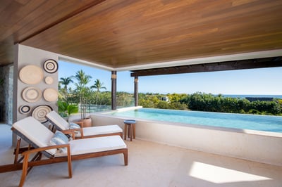 Luxury Villa Photo #5