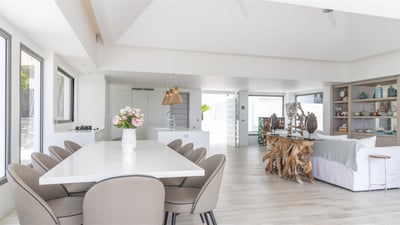 Kitchen & Dining Area