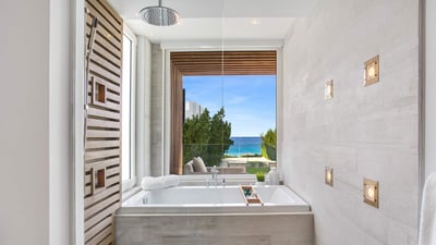 Luxury Villa Photo #10