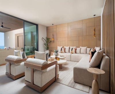 Luxury Villa Photo #15