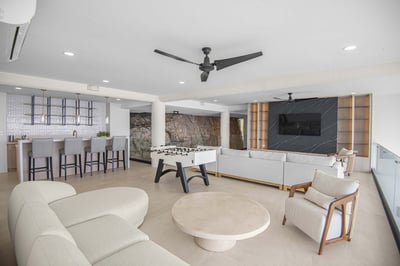 Luxury Villa Photo #22