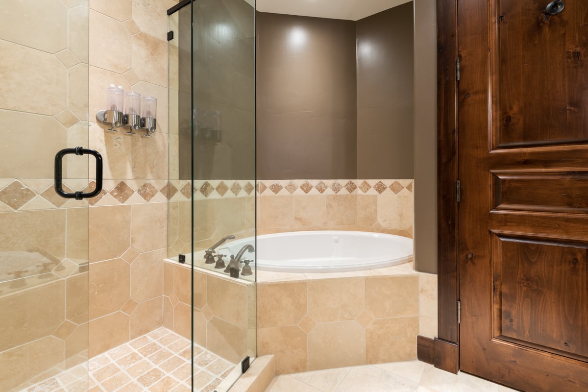 Silver Star 4 BDM Cottage with Spa