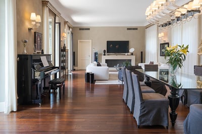 Luxury Villa Photo #27