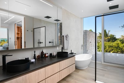 Luxury Villa Photo #51