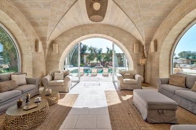 Luxury Villa Photo #23