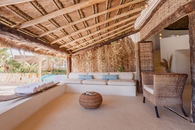 Luxury Villa Photo #8