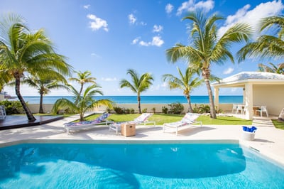 Luxury Villa Photo #3