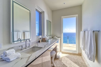 Luxury Villa Photo #20