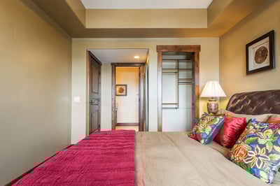 Luxury Villa Photo #16