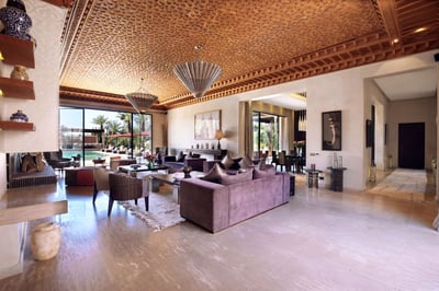 Luxury Villa Photo #9