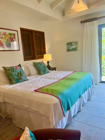 Luxury Villa Photo #16