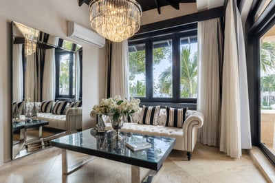 Luxury Villa Photo #67