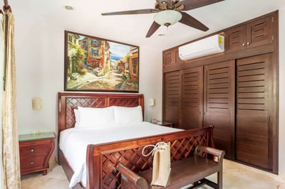Luxury Villa Photo #72