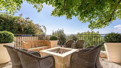 Luxury Villa Photo #5