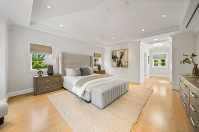 Luxury Villa Photo #32