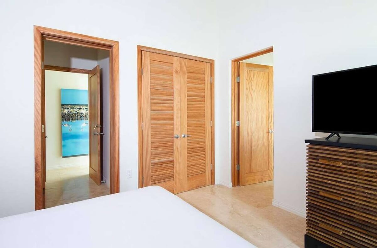Two Bedroom Beachfront Villa Suite villa rental - 13