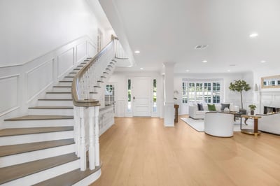 Luxury Villa Photo #18